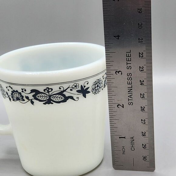 Pyrex Milk Glass Old Town Blue 1410 Coffee Tea Cup Mug Replacement Corelle VTG - Picture 8 of 9